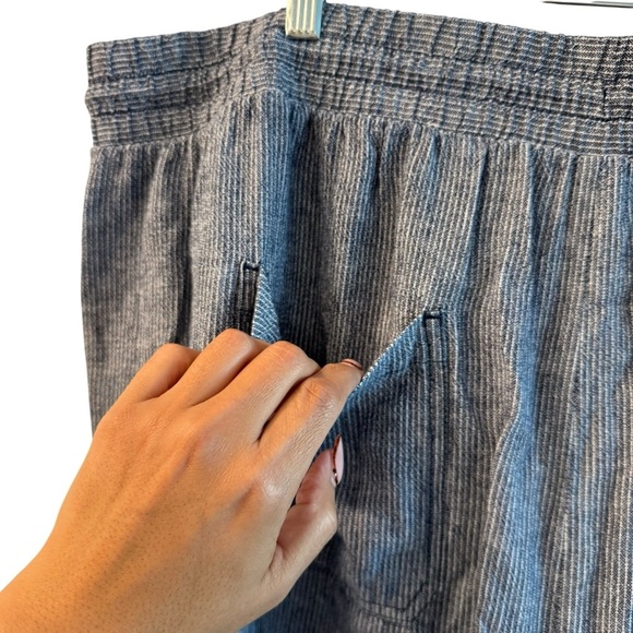 Lane Bryant Soft Linen Blend Wide Leg Pants Plus Size 22 Blue Striped Casual - Picture 7 of 9